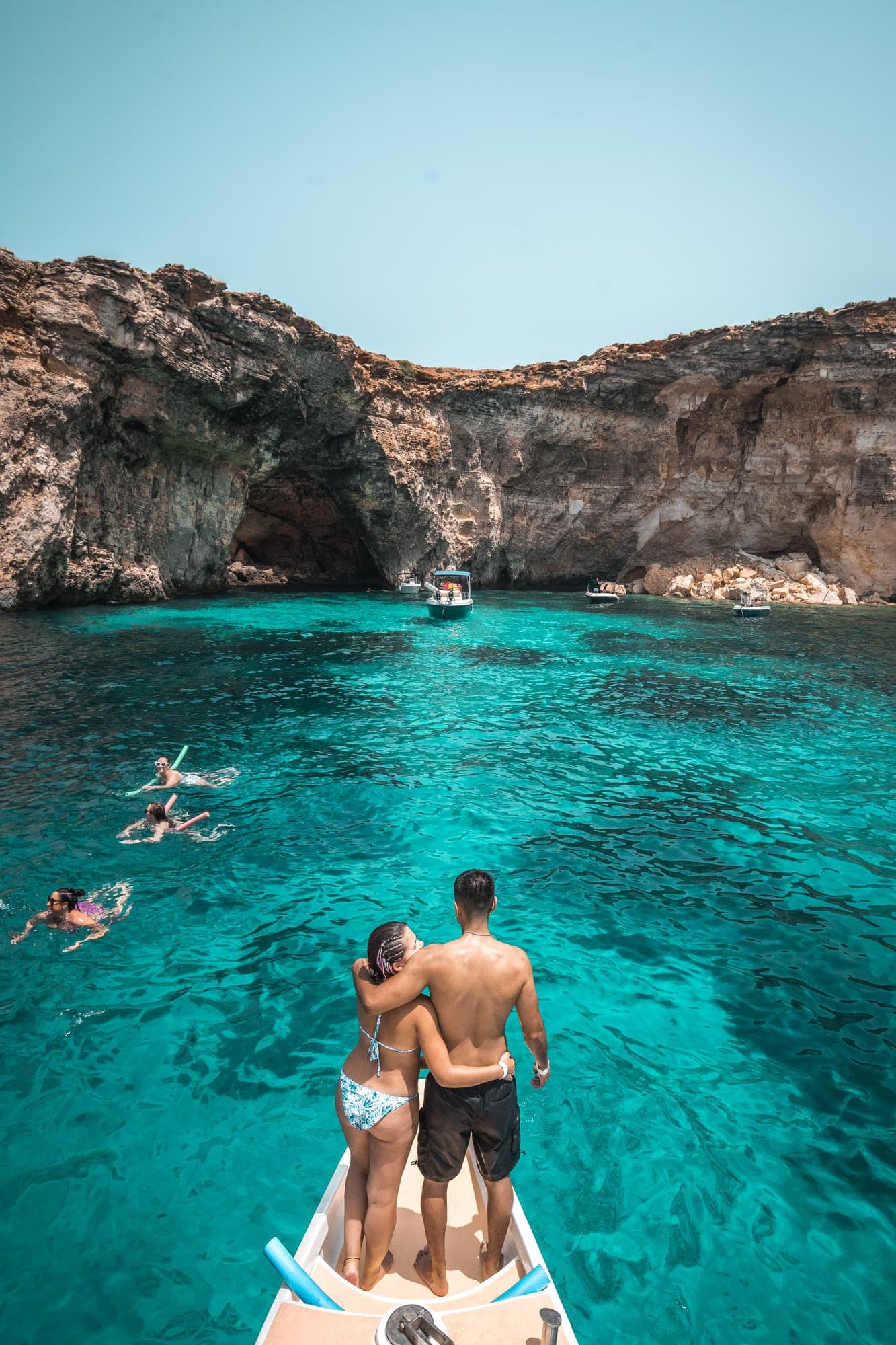 Catamarán con barra libre y buffet - Foto 9